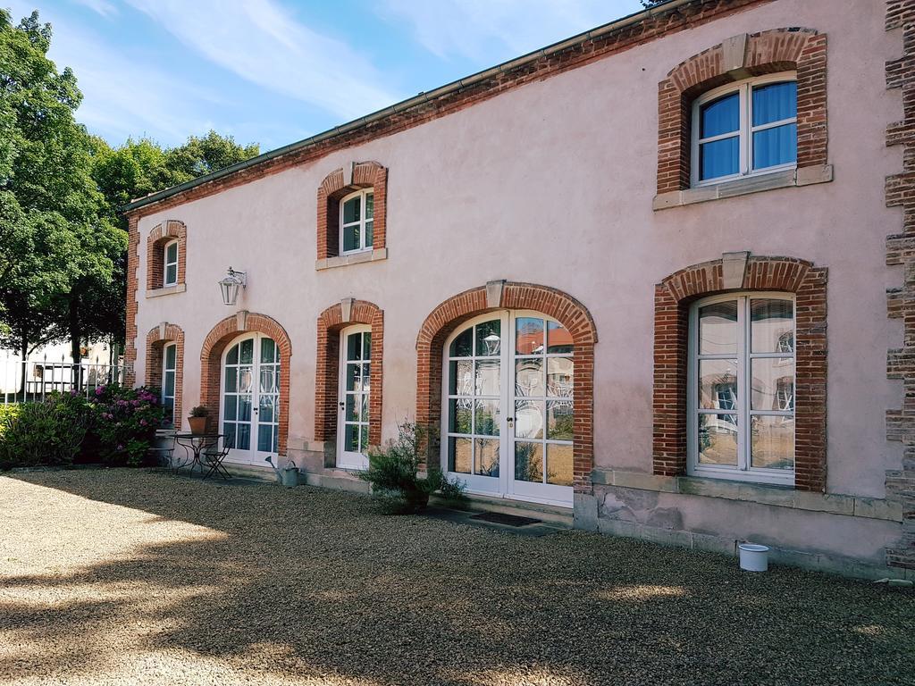 Chateau Mesny Gite Au Fil Des Pages Vic-sur-Seille Экстерьер фото